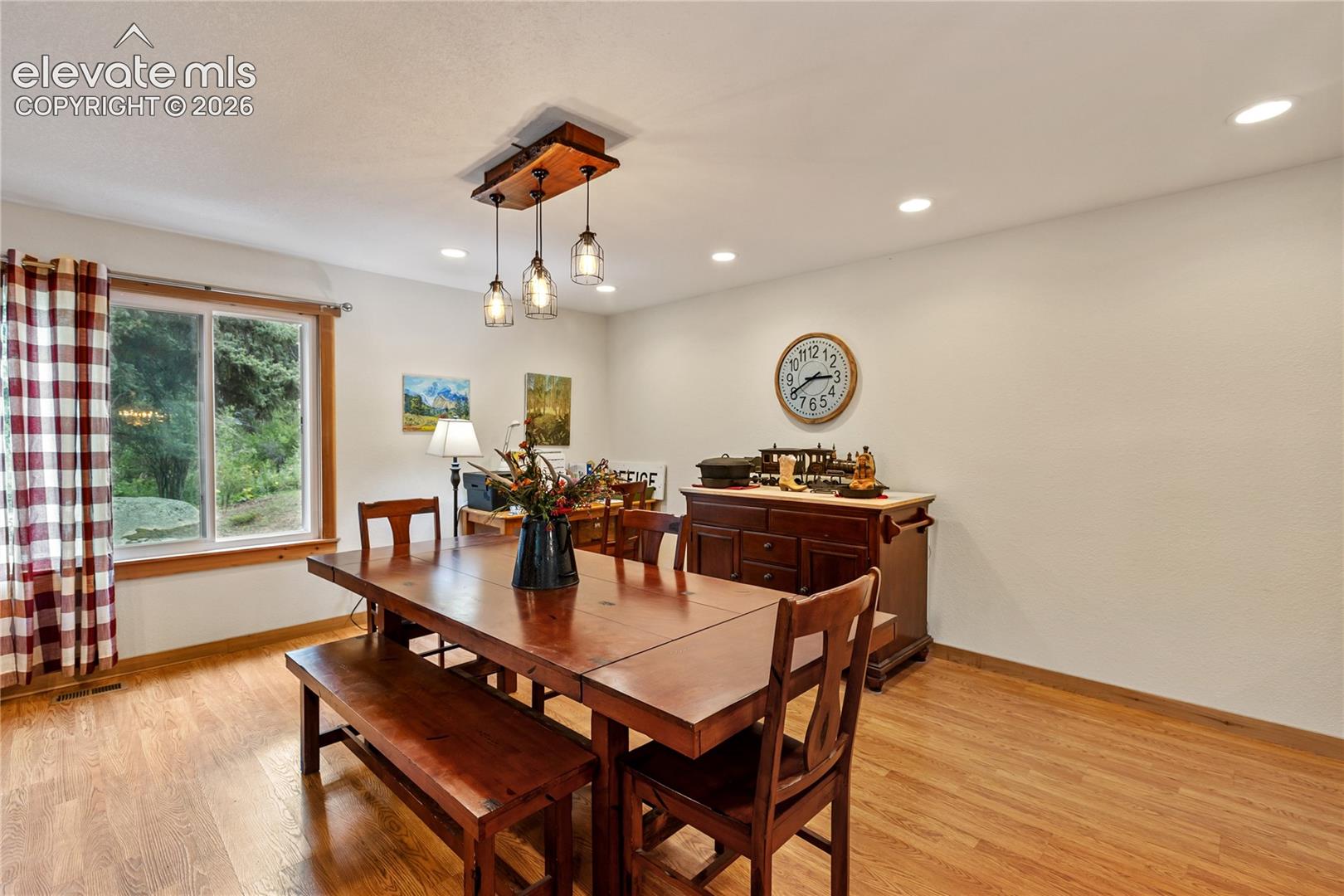 Listing photo 13 for 3912 Trout Creek Road