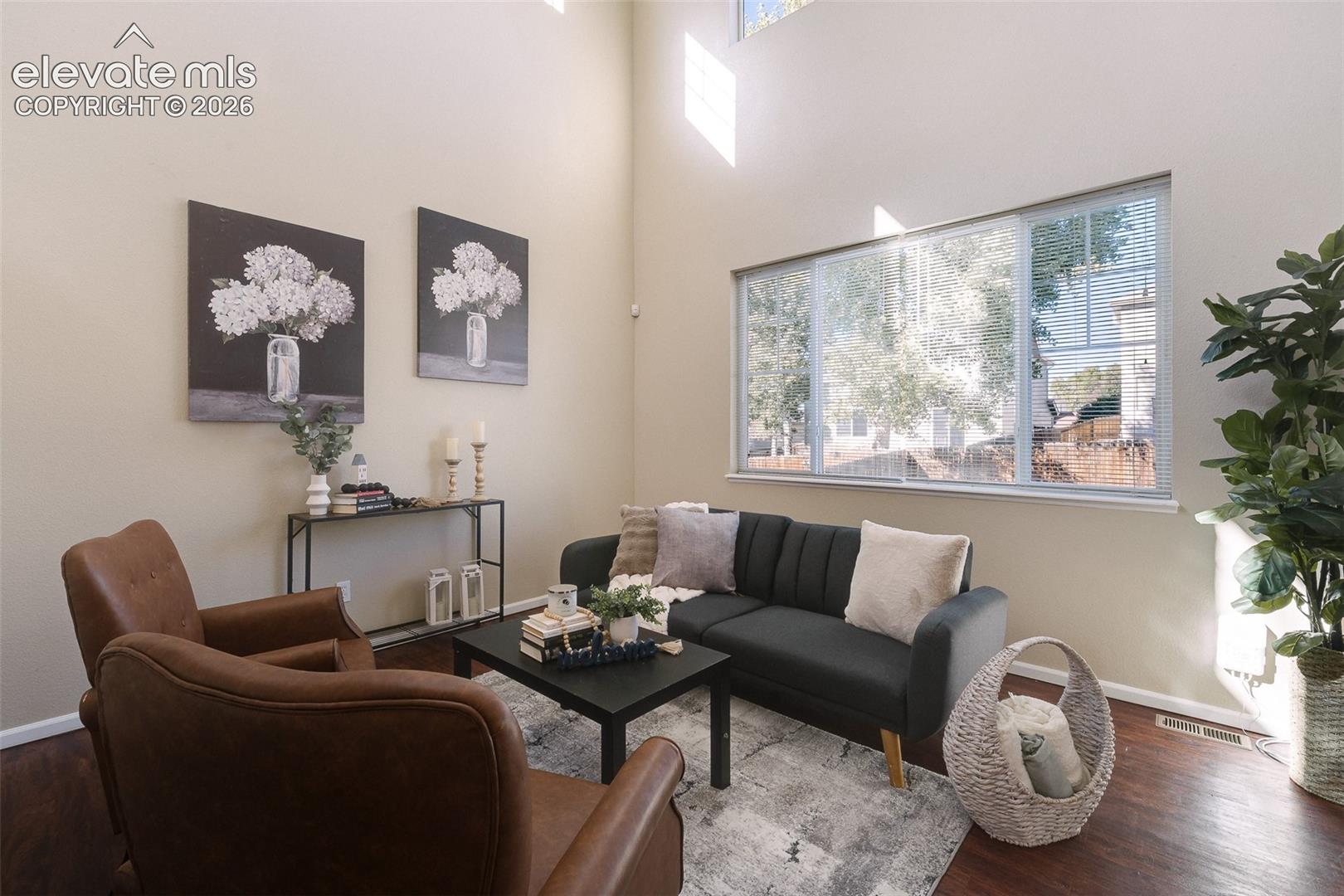 Listing photo 15 for 7752 Blue Vail Way