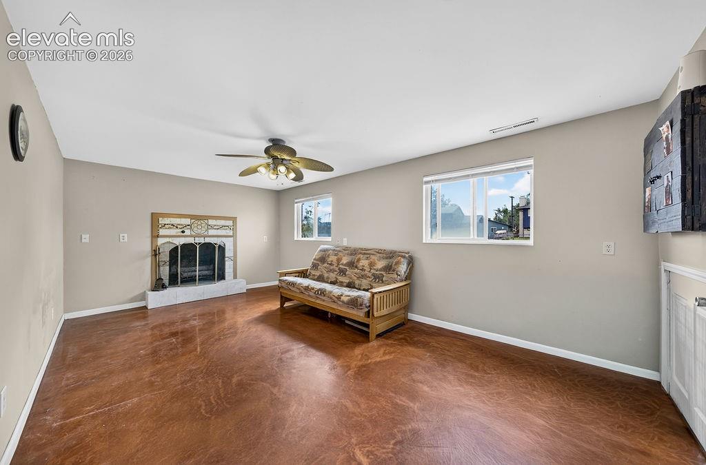 Listing photo 23 for 1345 Southmoor Drive