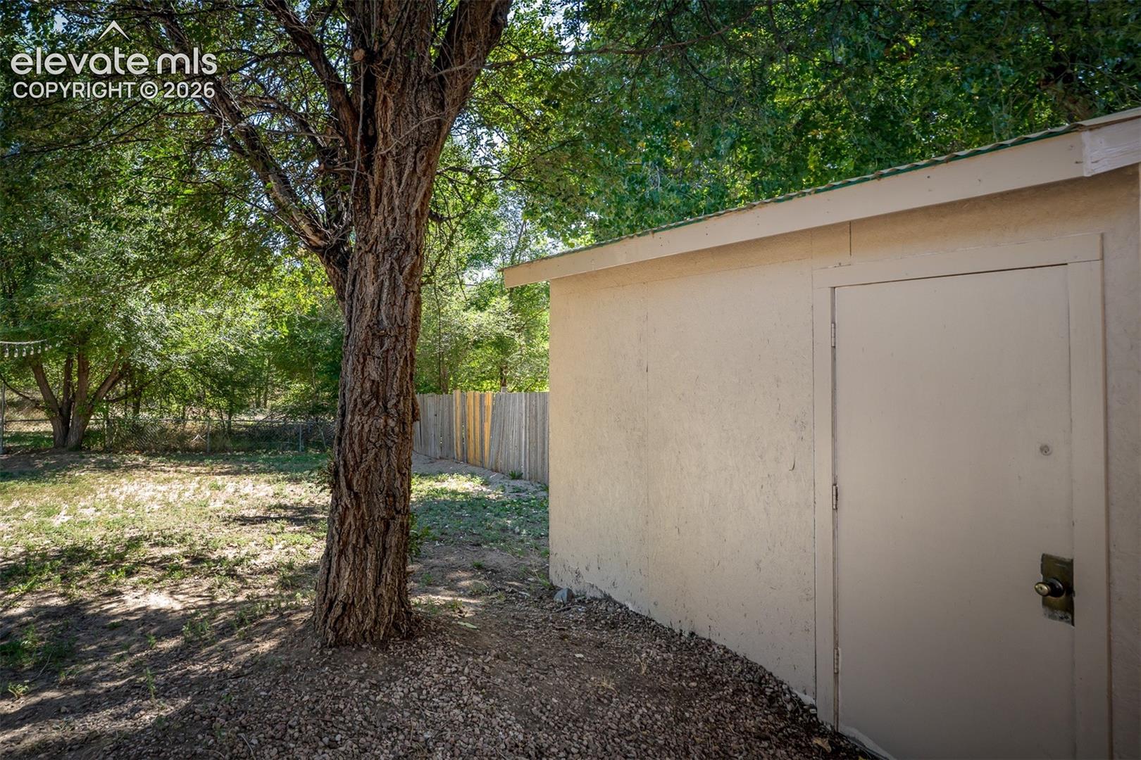 1675 Mineola Street, photo 38