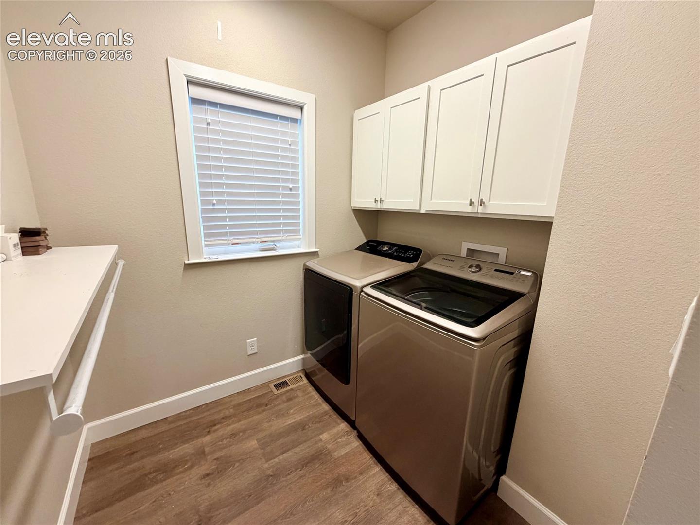Listing photo 20 for 698 W McCulloch Boulevard