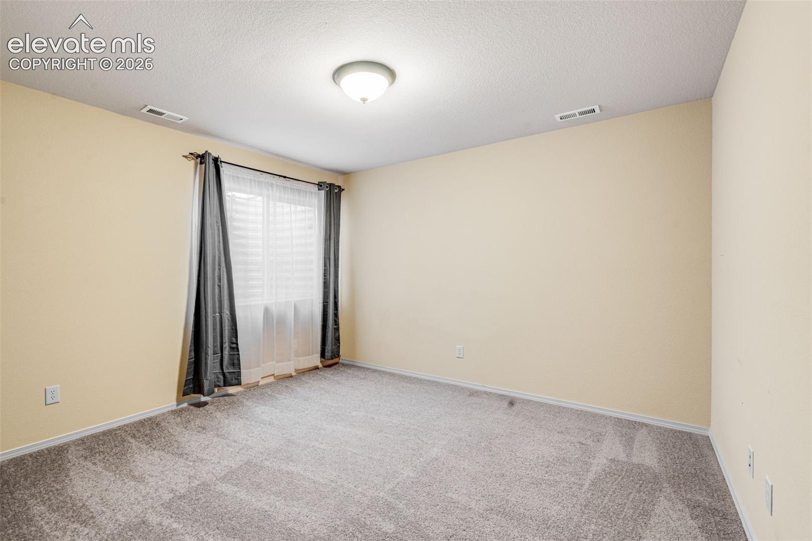 Listing photo 22 for 11263 Foxwell Way
