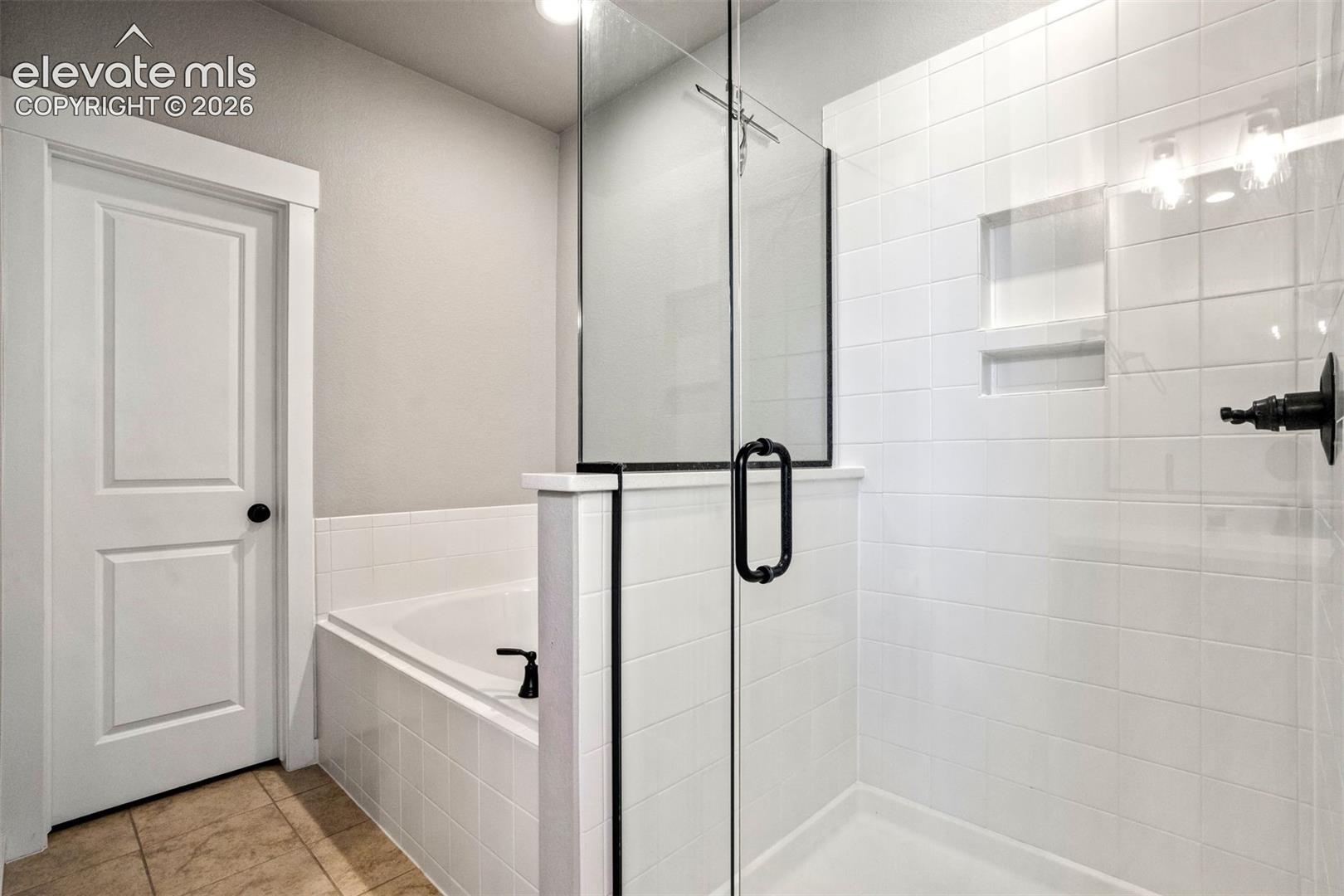 Listing photo 15 for 8318 Sam Bass Drive