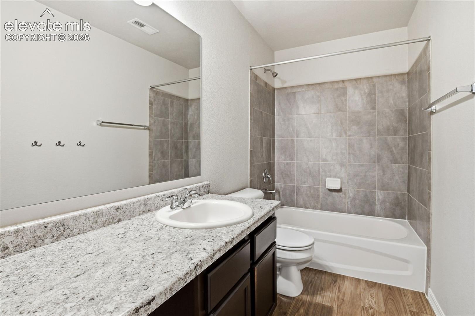Listing photo 29 for 10725 Traders Parkway