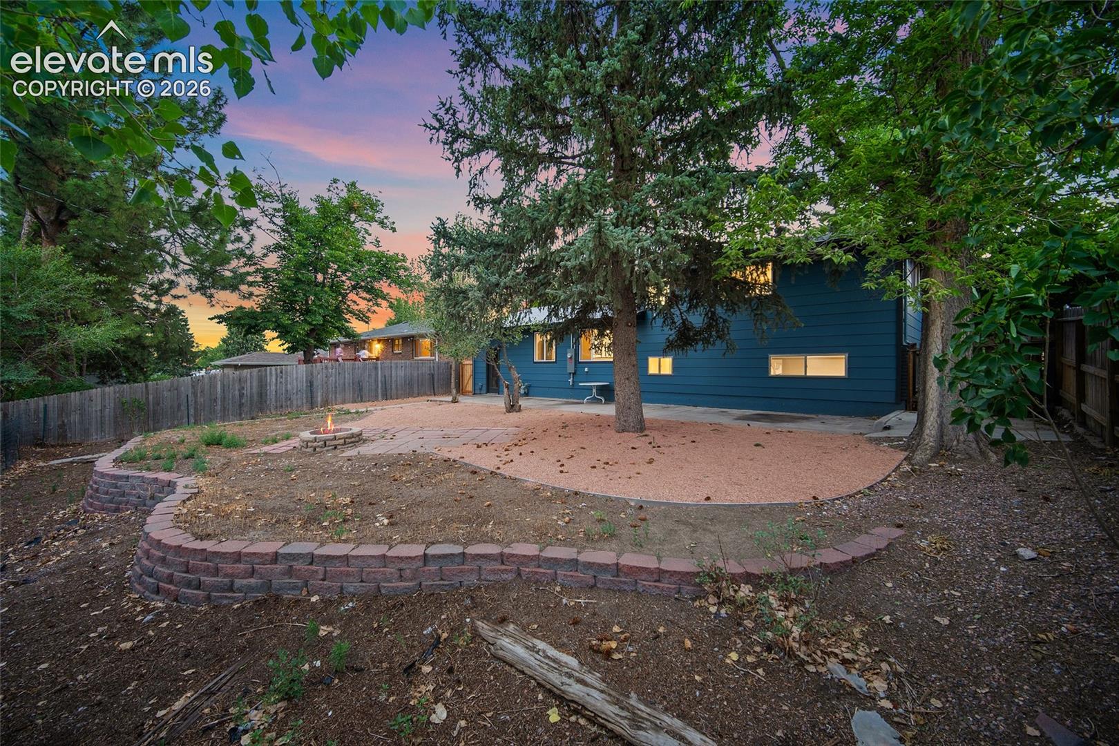 2123 Warwick Lane, photo 32