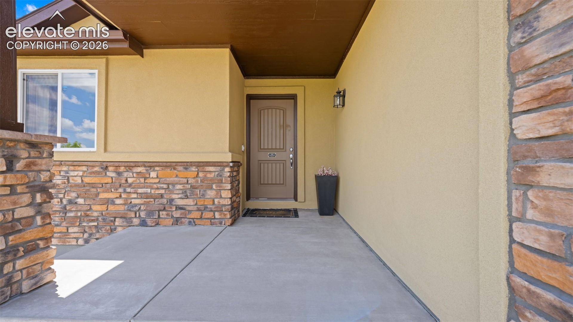 Listing photo 9 for 9420 Beryl Drive