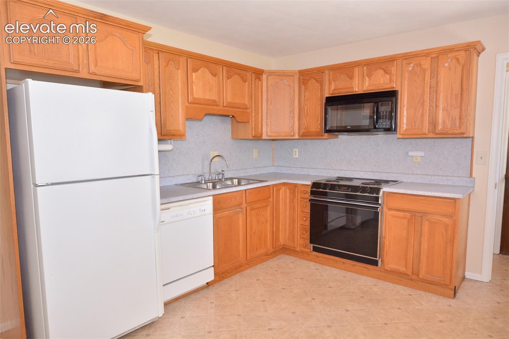 2111 Kodiak Drive, photo 4
