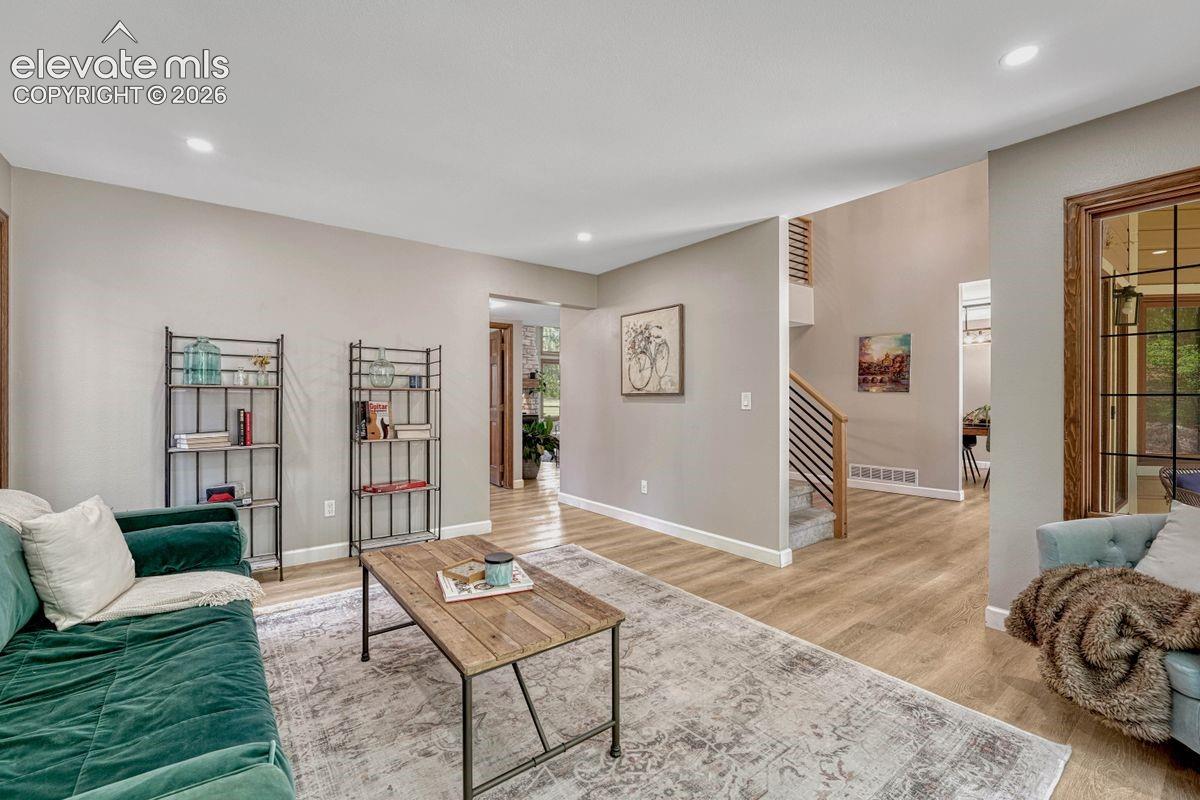515 Congressional Drive, photo 9
