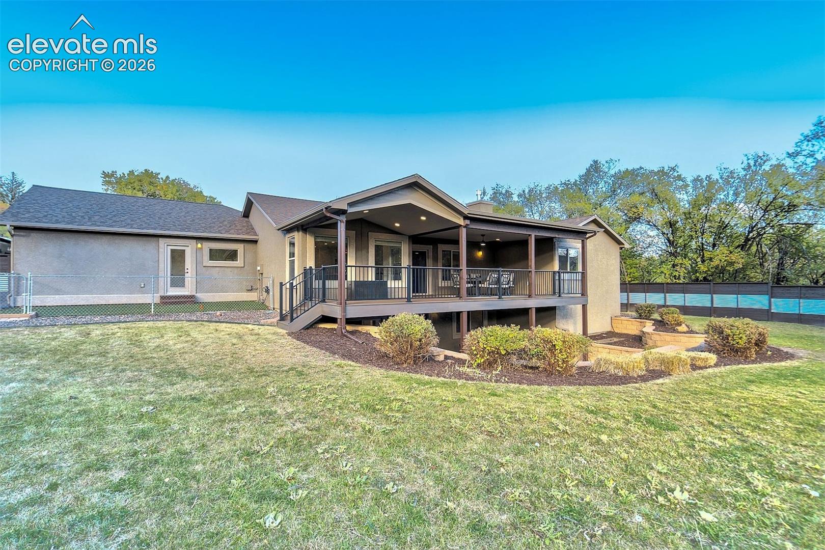 Listing photo 37 for 1825 Parkview Boulevard