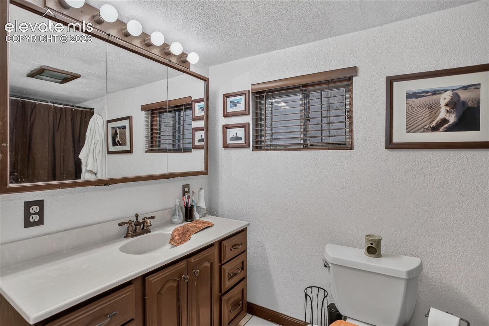 Listing photo 21 for 450 S Quitman Street