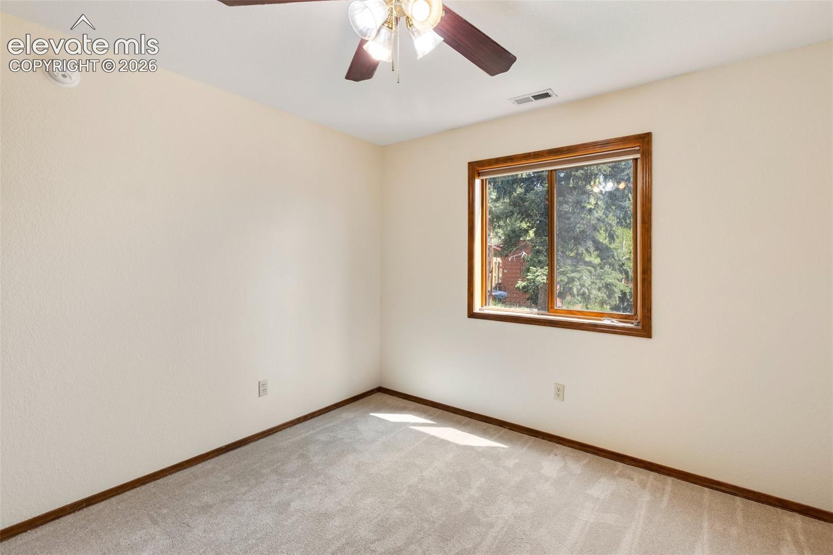 Listing photo 32 for 1231 Telemark Drive