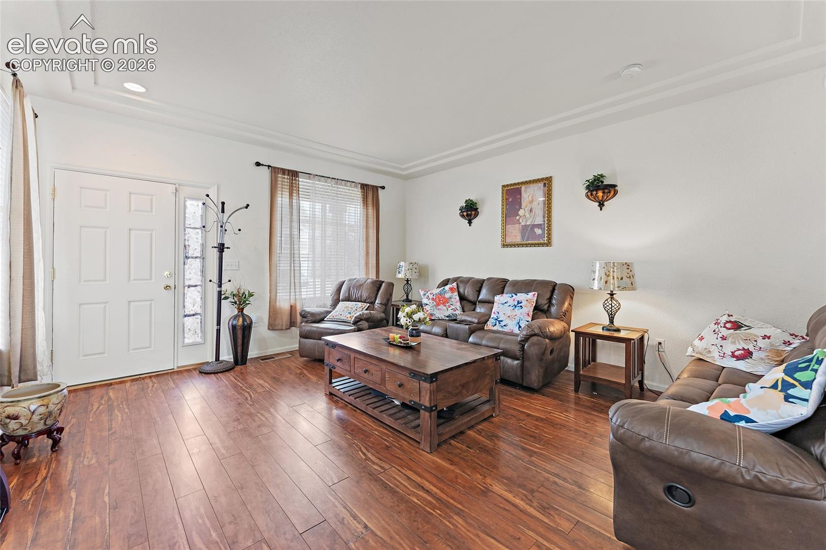 Listing photo 3 for 7777 Candlelight Lane