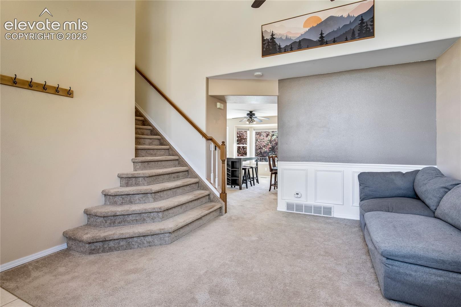 Listing photo 13 for 7451 Klipspringer Drive