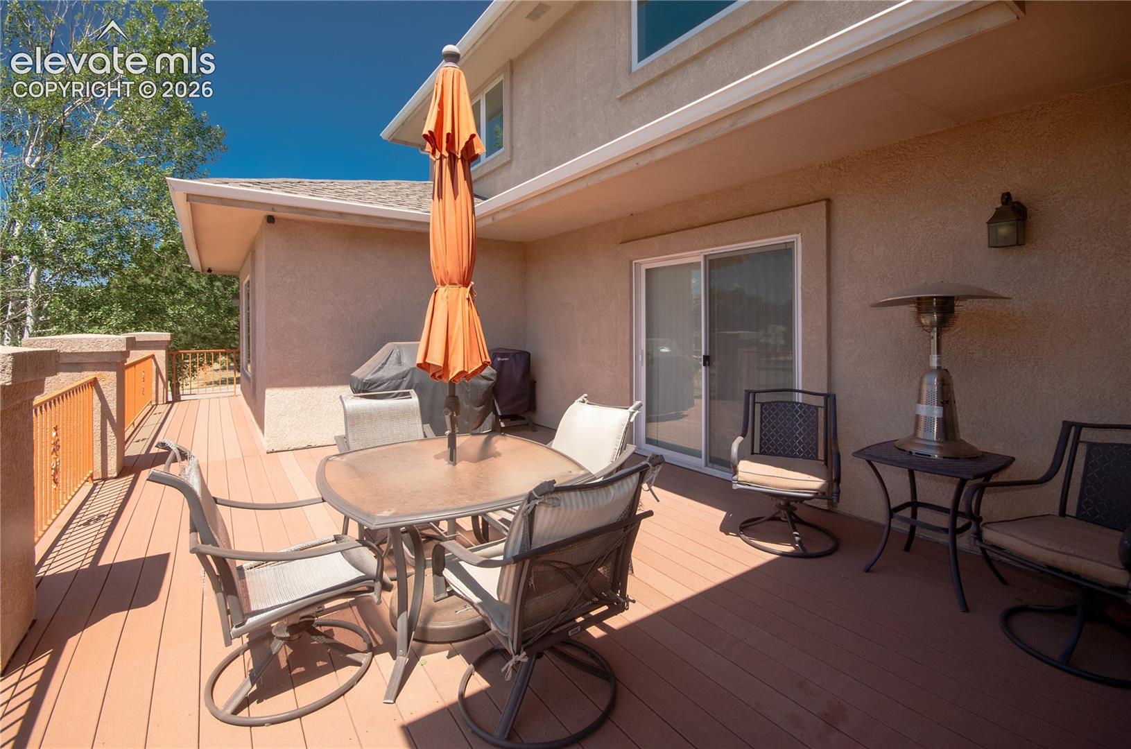 Listing photo 16 for 19558 Fox Trail Way