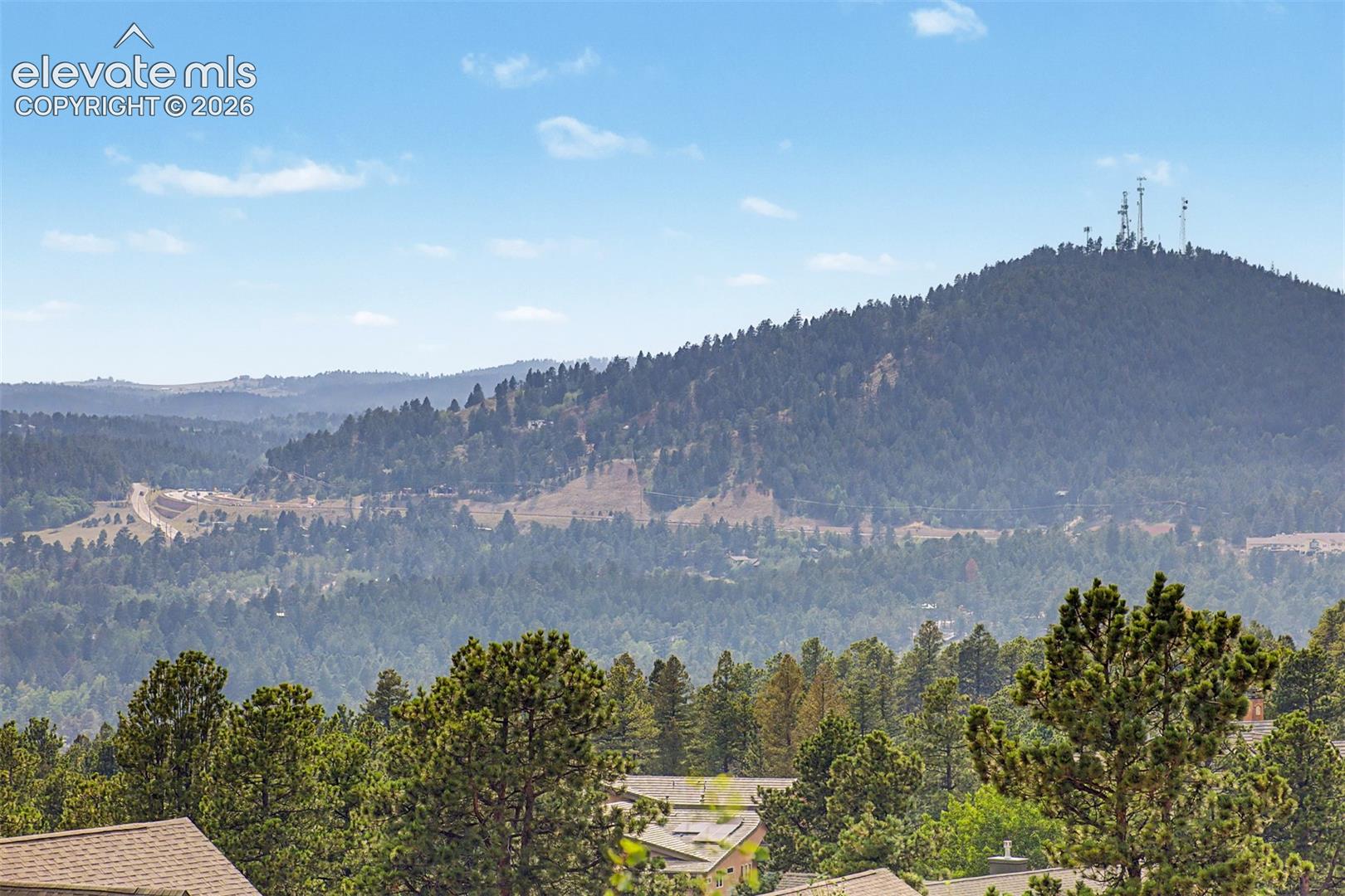 Listing photo 39 for 1015 Locklin Way