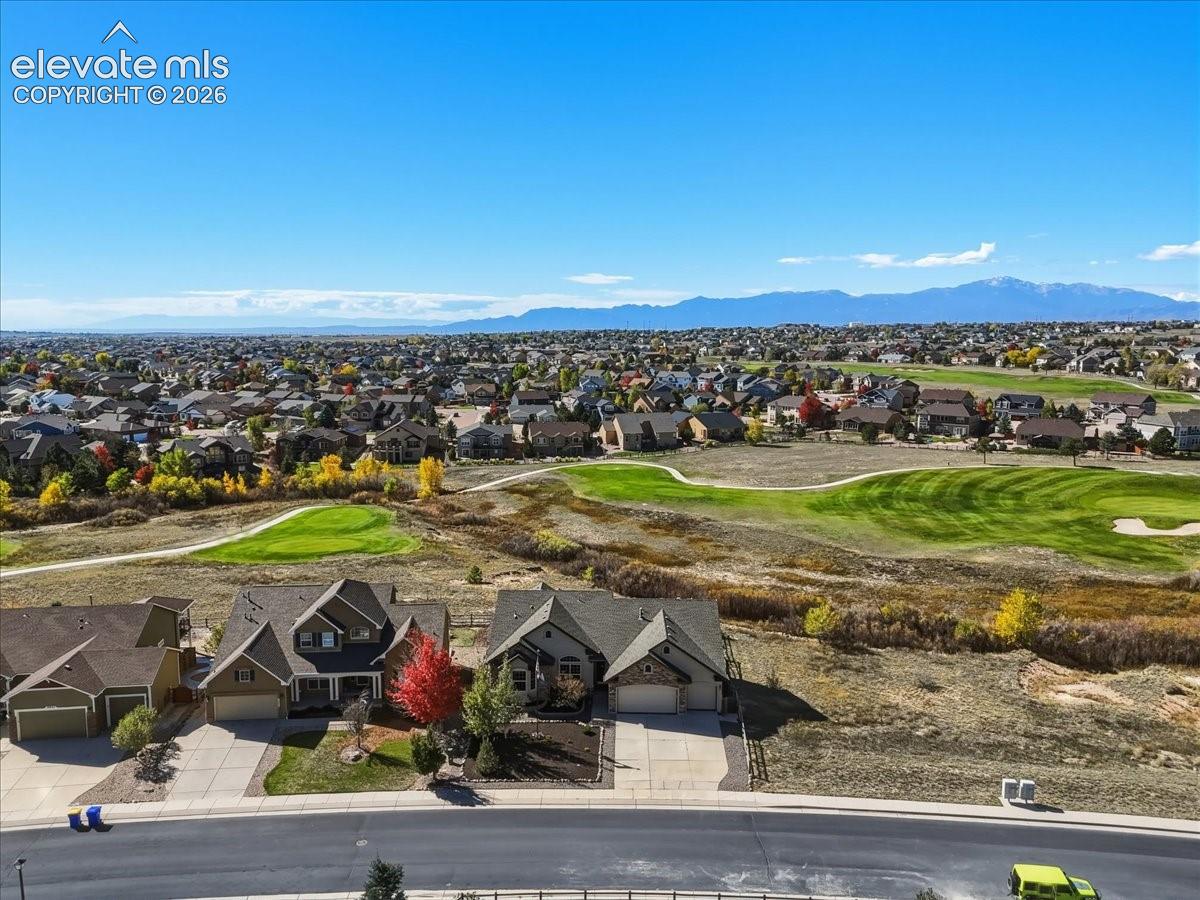 Listing photo 4 for 10862 Torreys Peak Way