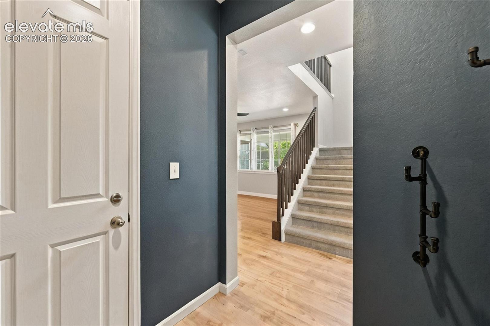 Listing photo 16 for 27645 E Geddes Place