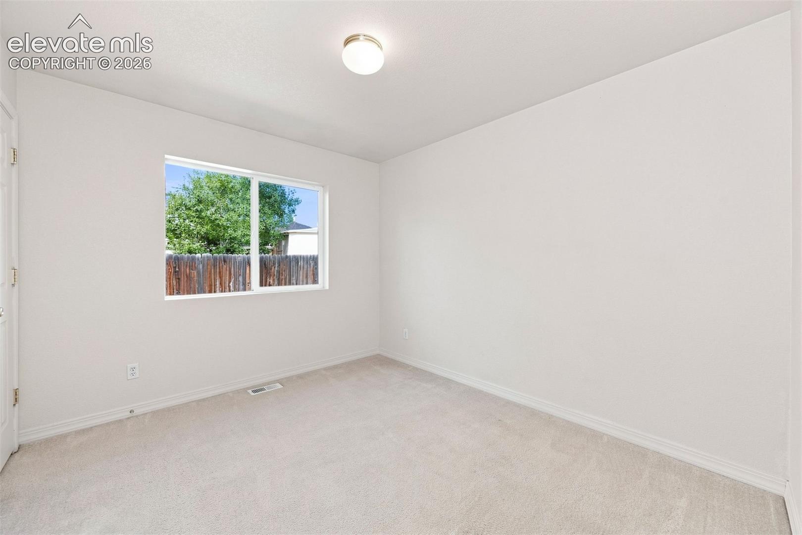 Listing photo 17 for 1076 Linda Mood Drive