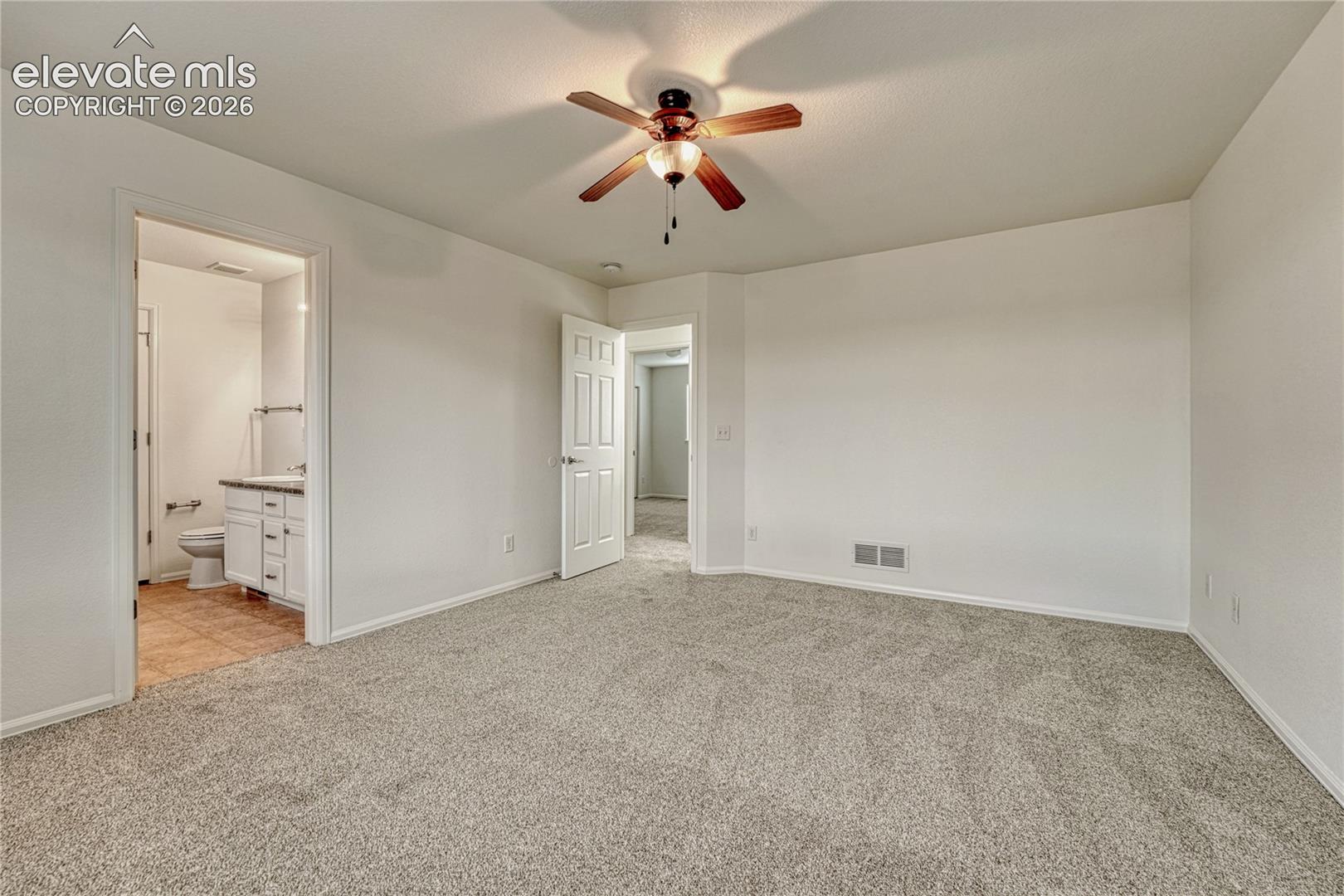 Listing photo 16 for 6020 Dancing Sun Way