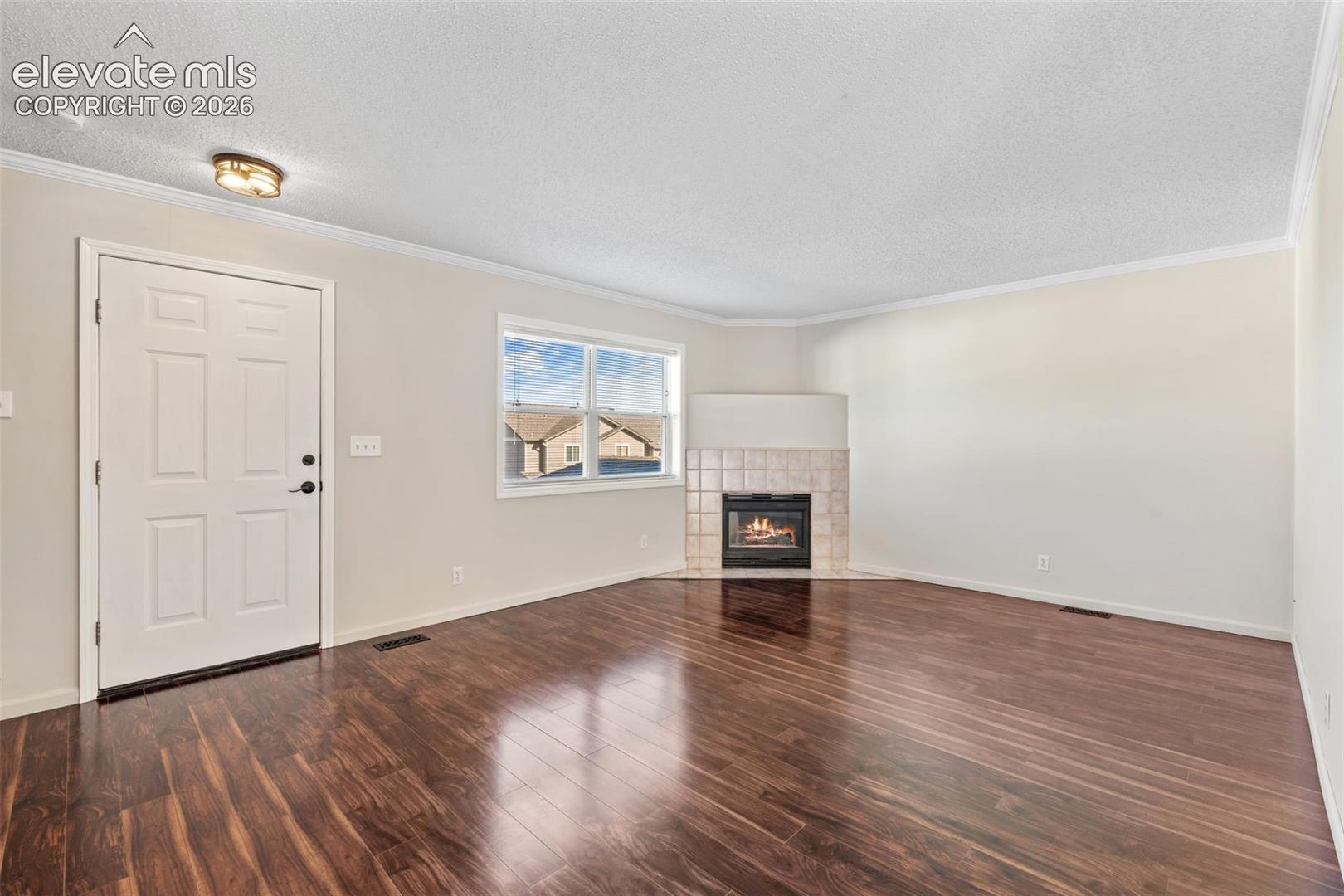 Listing photo 6 for 3211 Hearthridge Circle