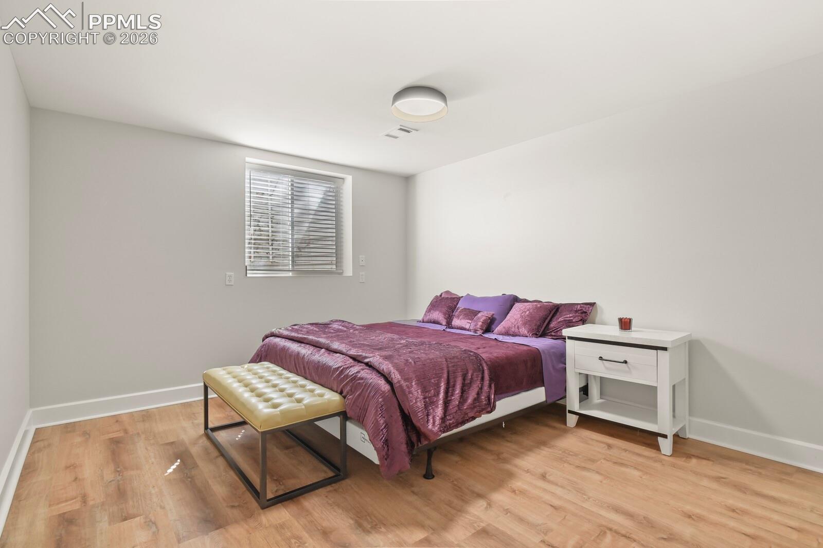 Listing photo 37 for 691 S Holly Street