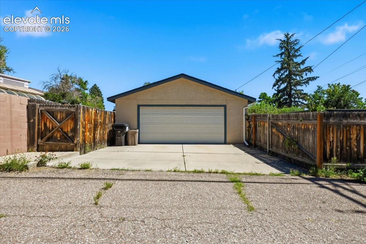 912 Sheridan Avenue, photo 16
