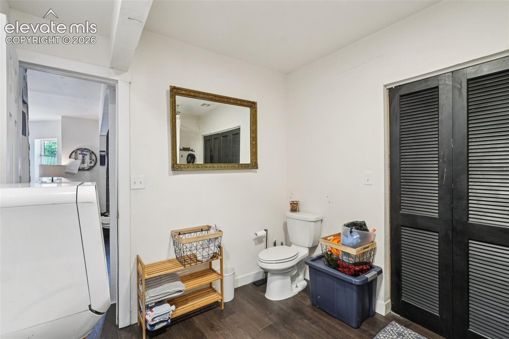 Listing photo 4 for 708 Cooper Avenue