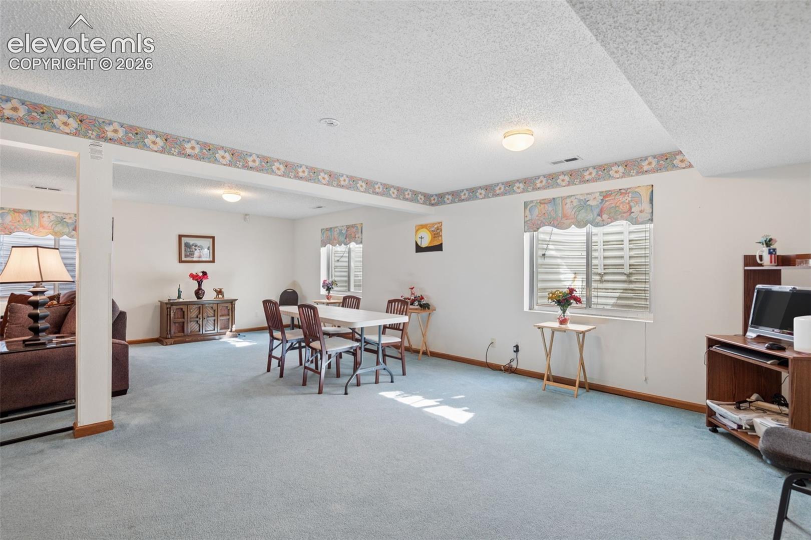 Listing photo 36 for 425 Fleming Street
