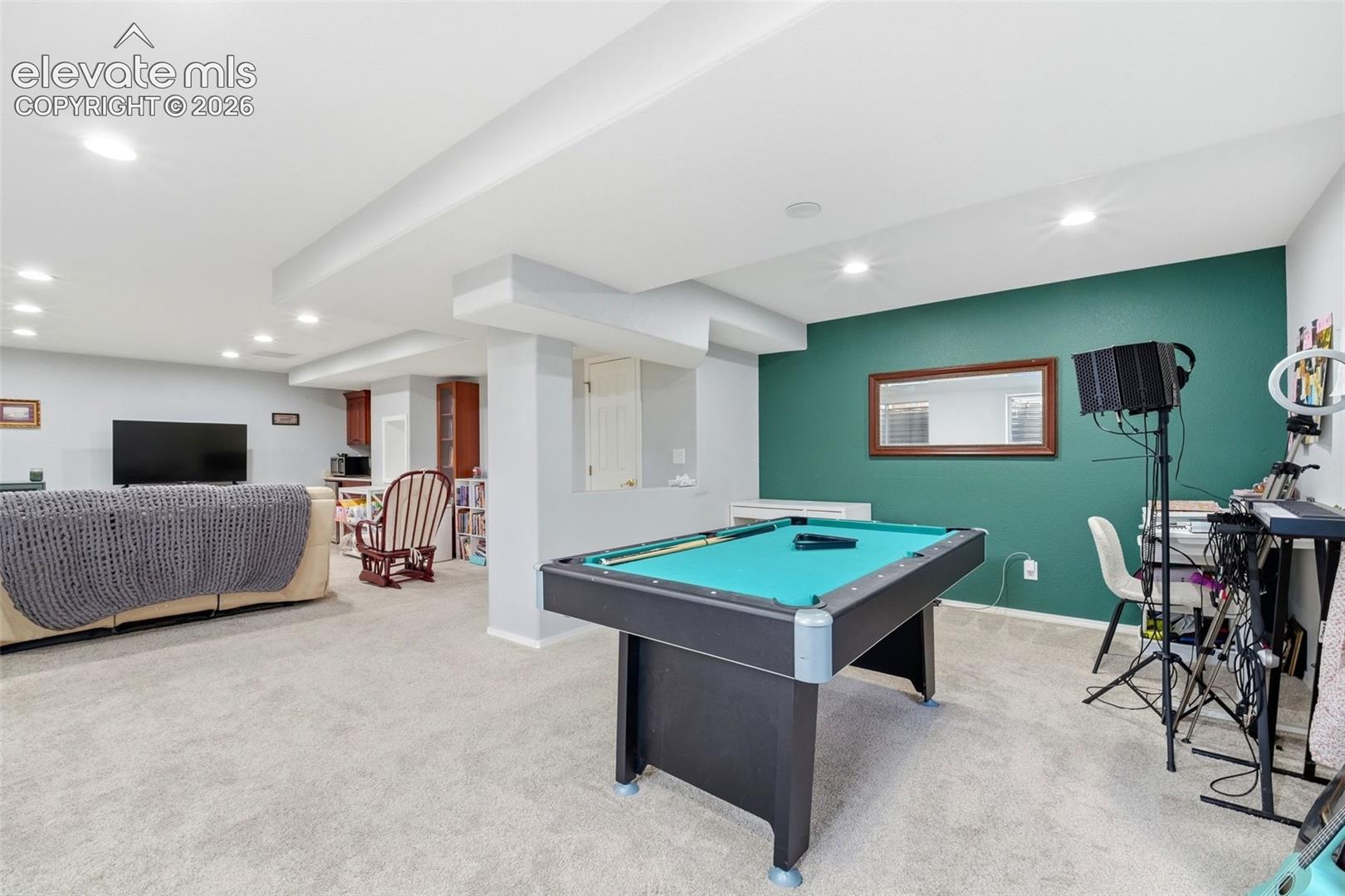 Listing photo 33 for 2221 Valley View Drive