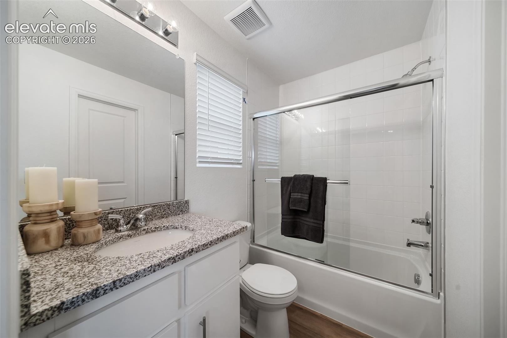 Listing photo 18 for 5811 Bowerman Lane