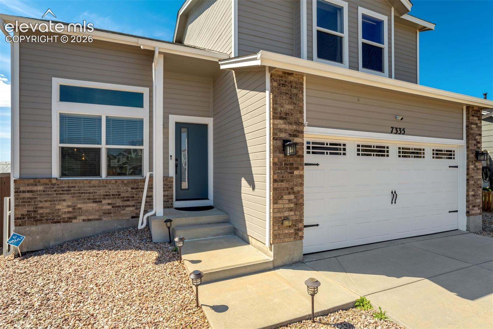 Listing photo 5 for 7335 Willowdale Drive