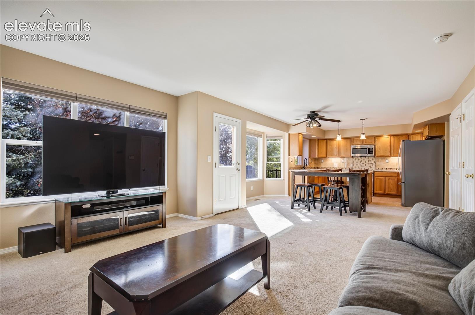 Listing photo 4 for 7451 Klipspringer Drive