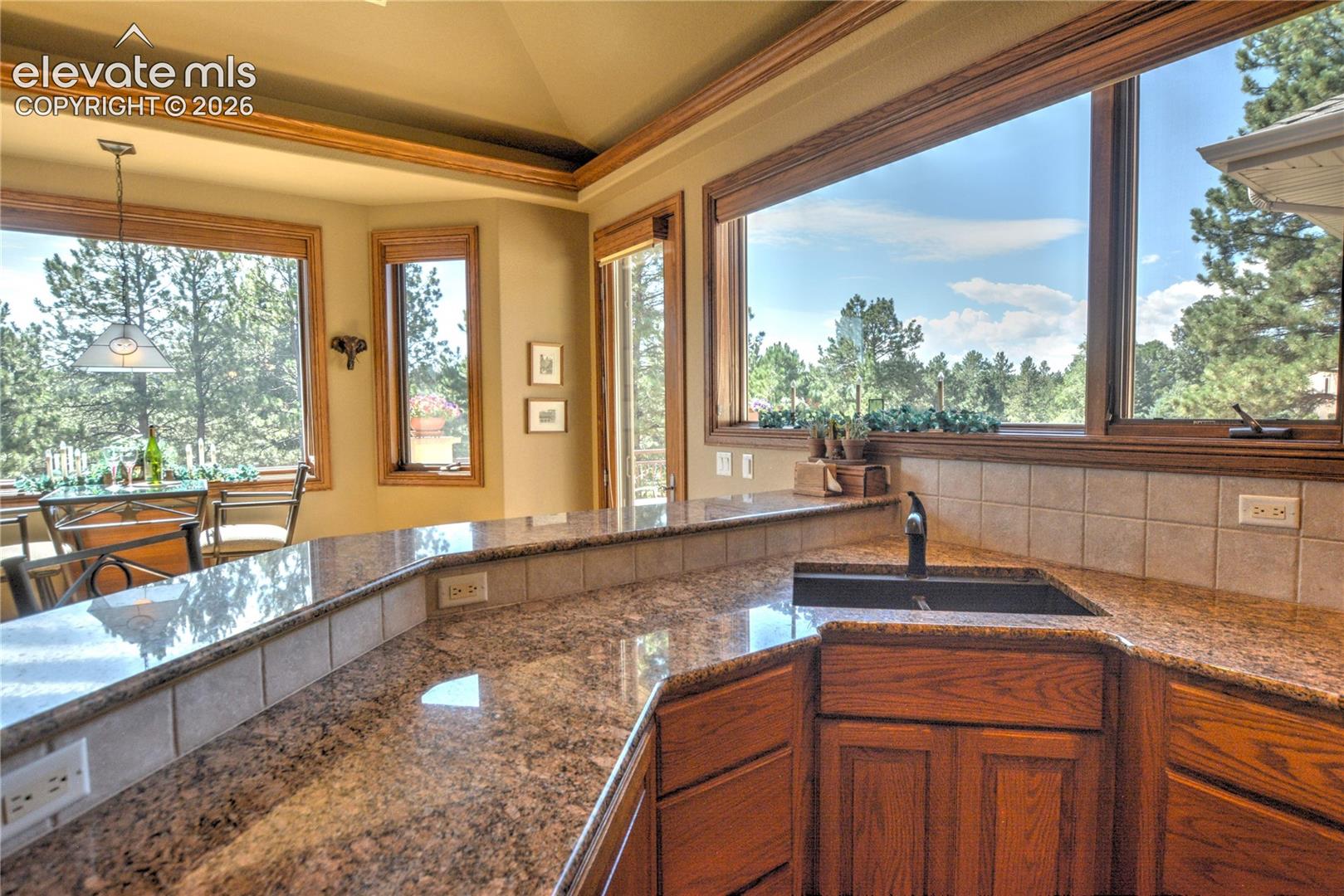 Listing photo 15 for 19315 Bardsley Place