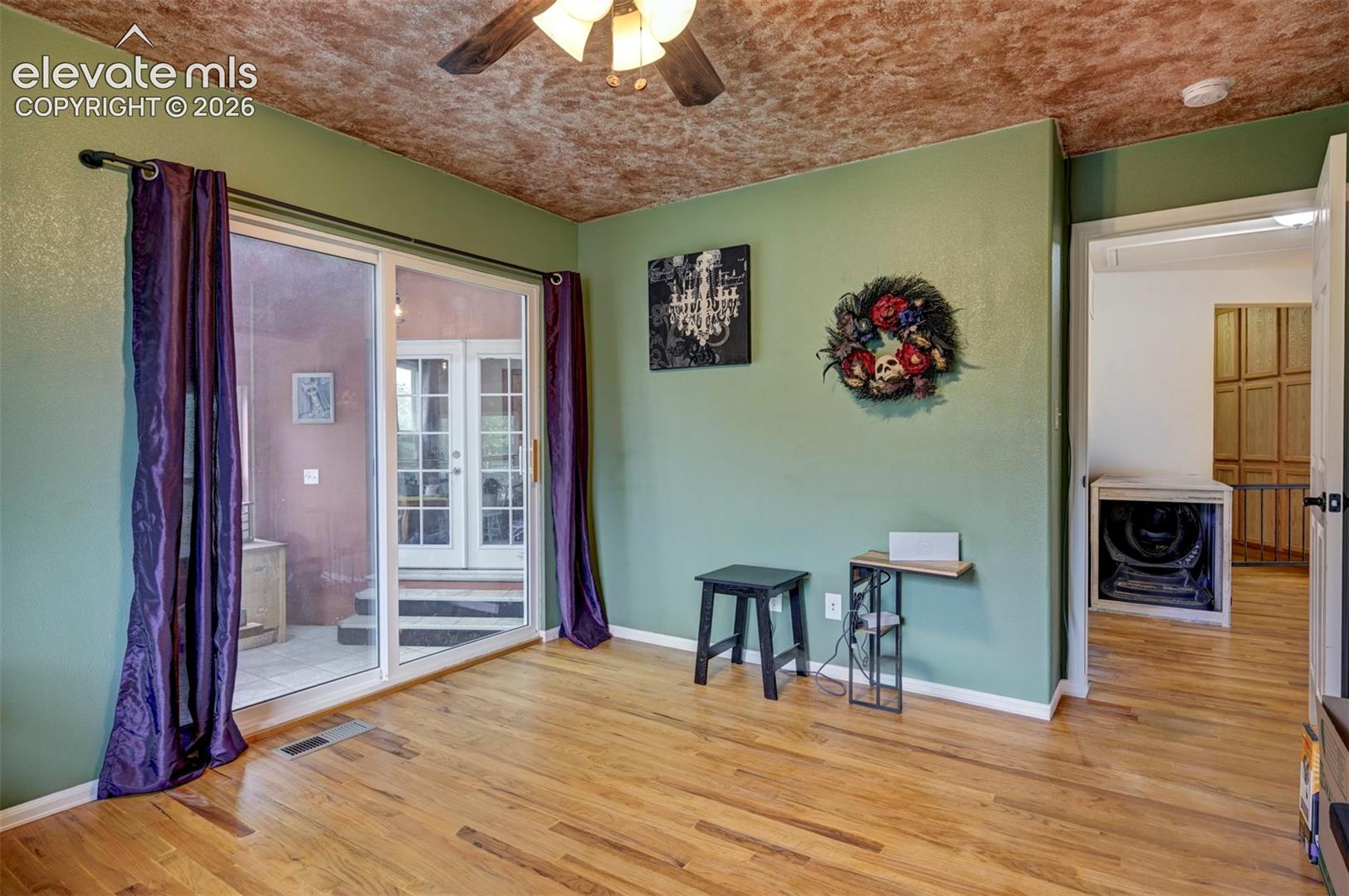 Listing photo 26 for 8170 Valli-Farm Road