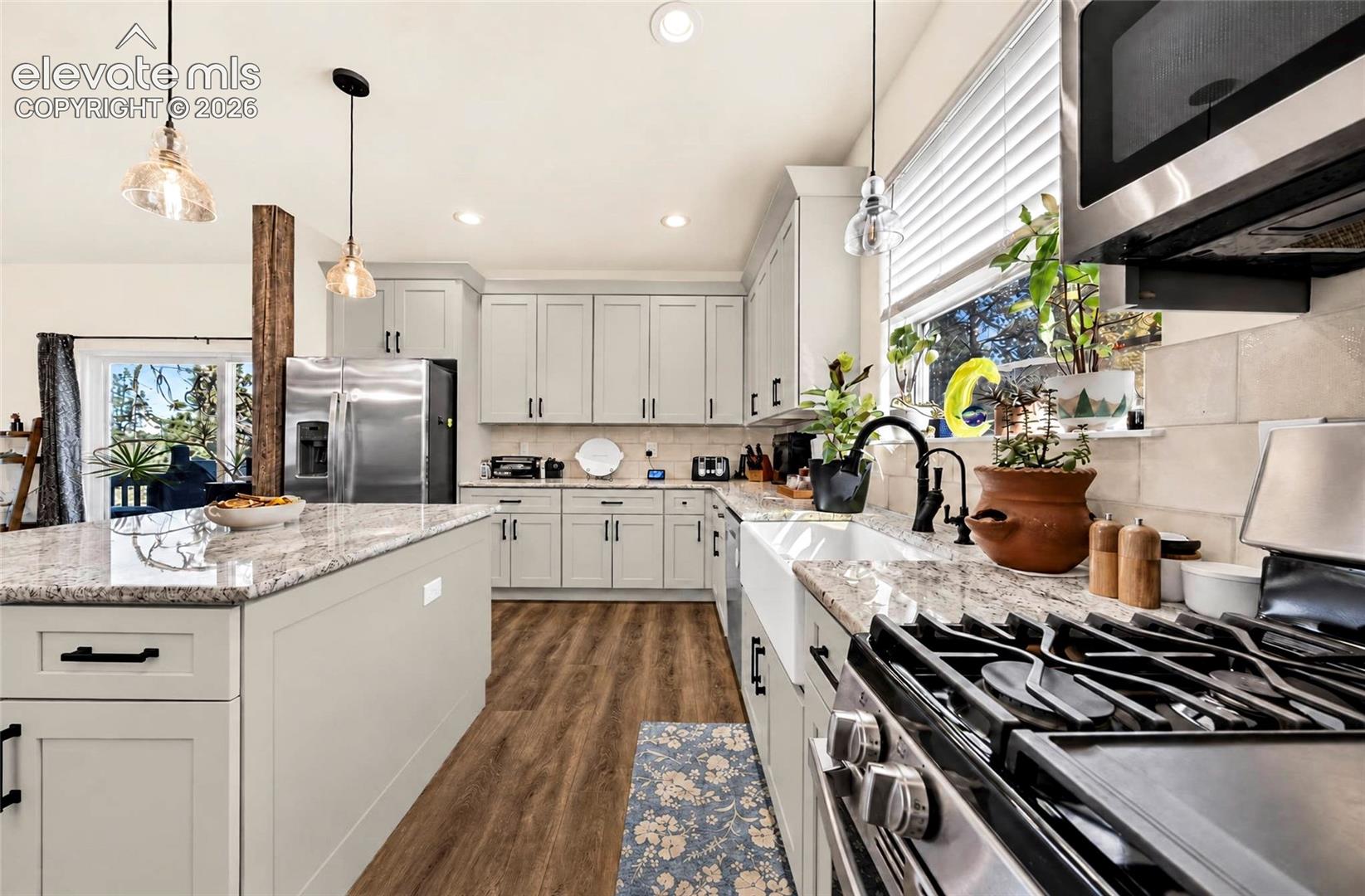Listing photo 9 for 258 Turnabout Lane