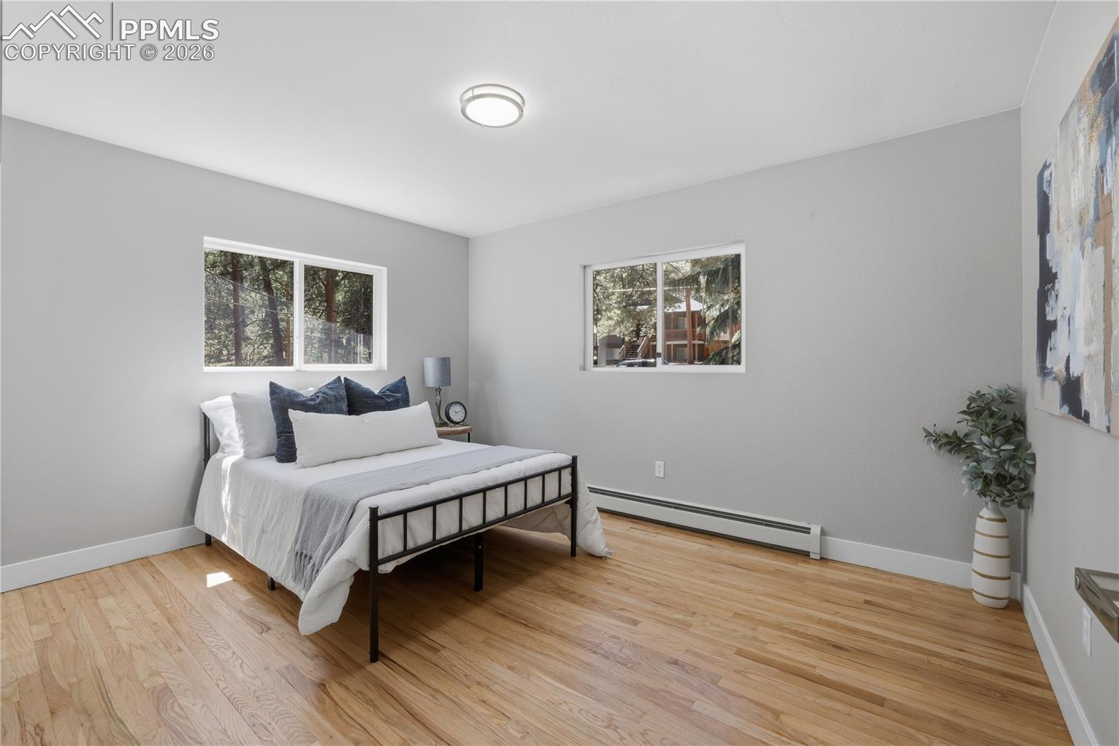 Listing photo 25 for 307 S Evergreen Street