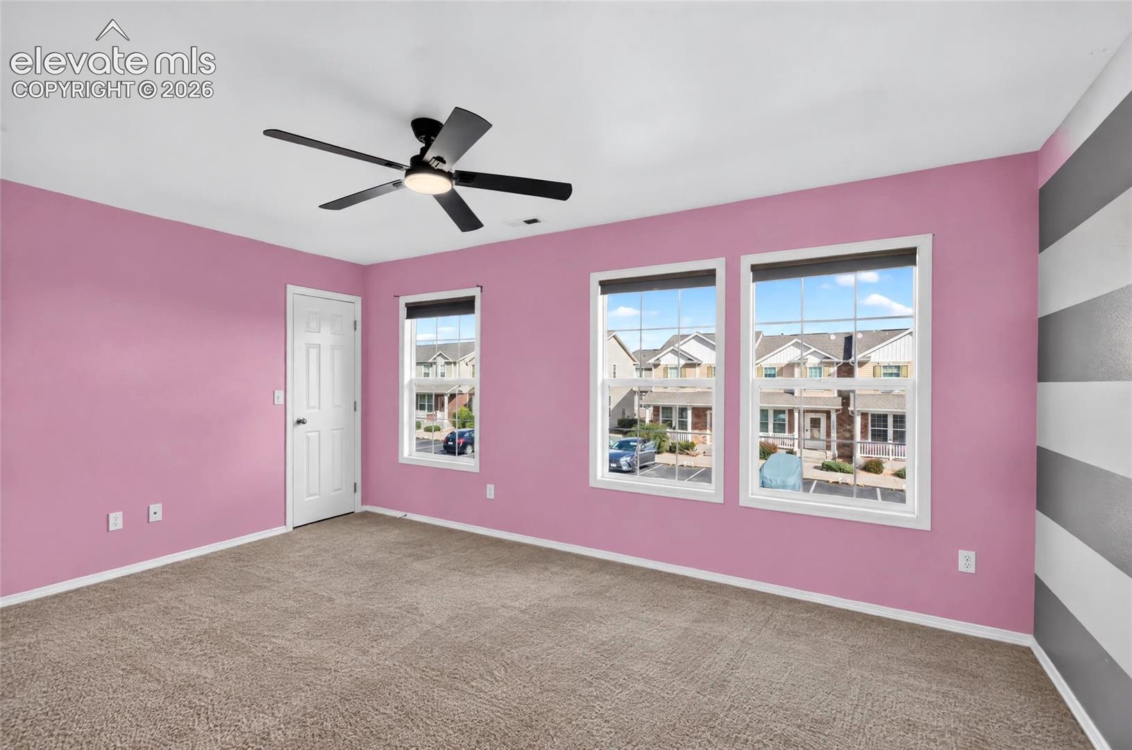 Listing photo 19 for 10576 Wells Point