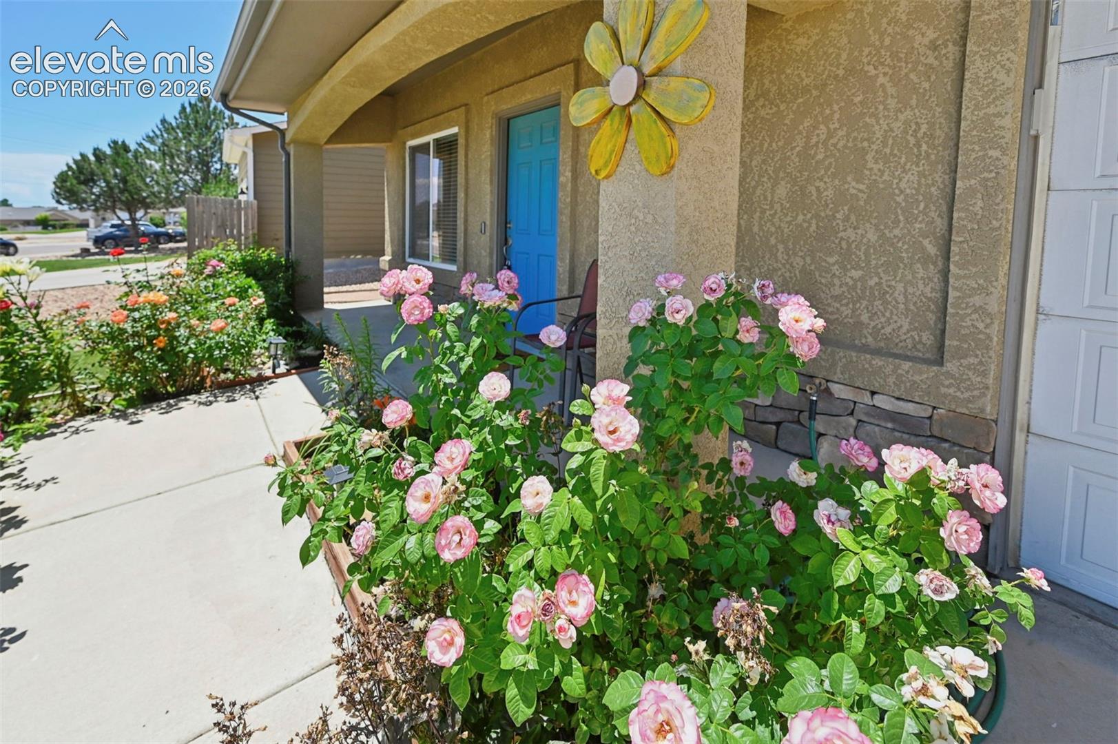 Listing photo 6 for 5053 Killdeer Drive