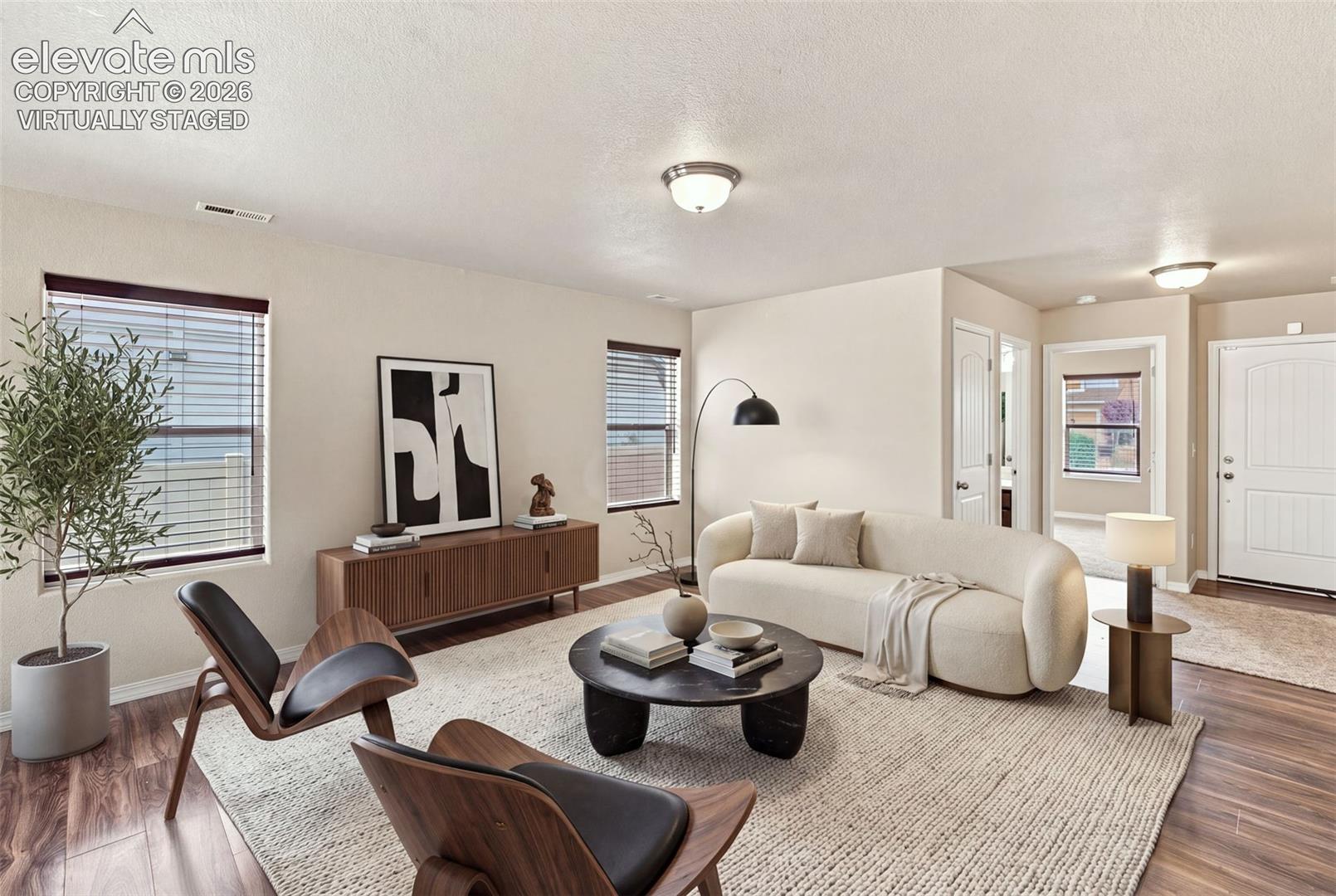 Listing photo 14 for 10864 Traders Parkway