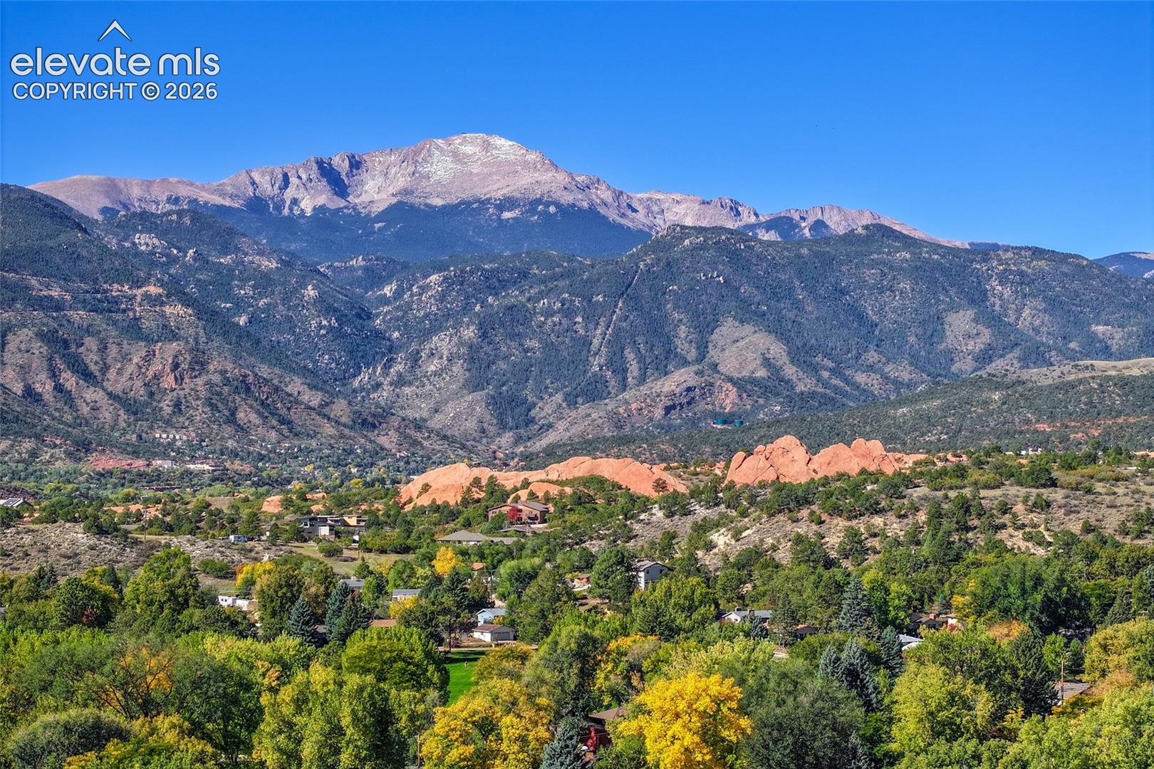 Listing photo 5 for 1062 Fontmore Road C