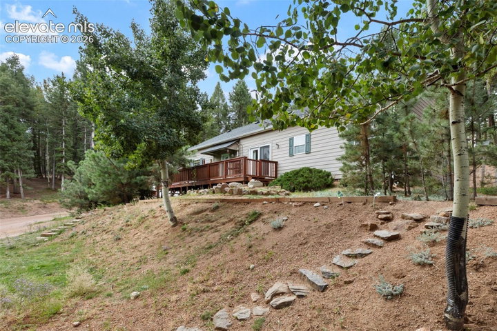 129 Kestrel Court — listing photo