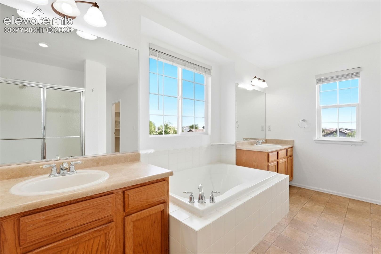 Listing photo 37 for 8931 Oakmont Road