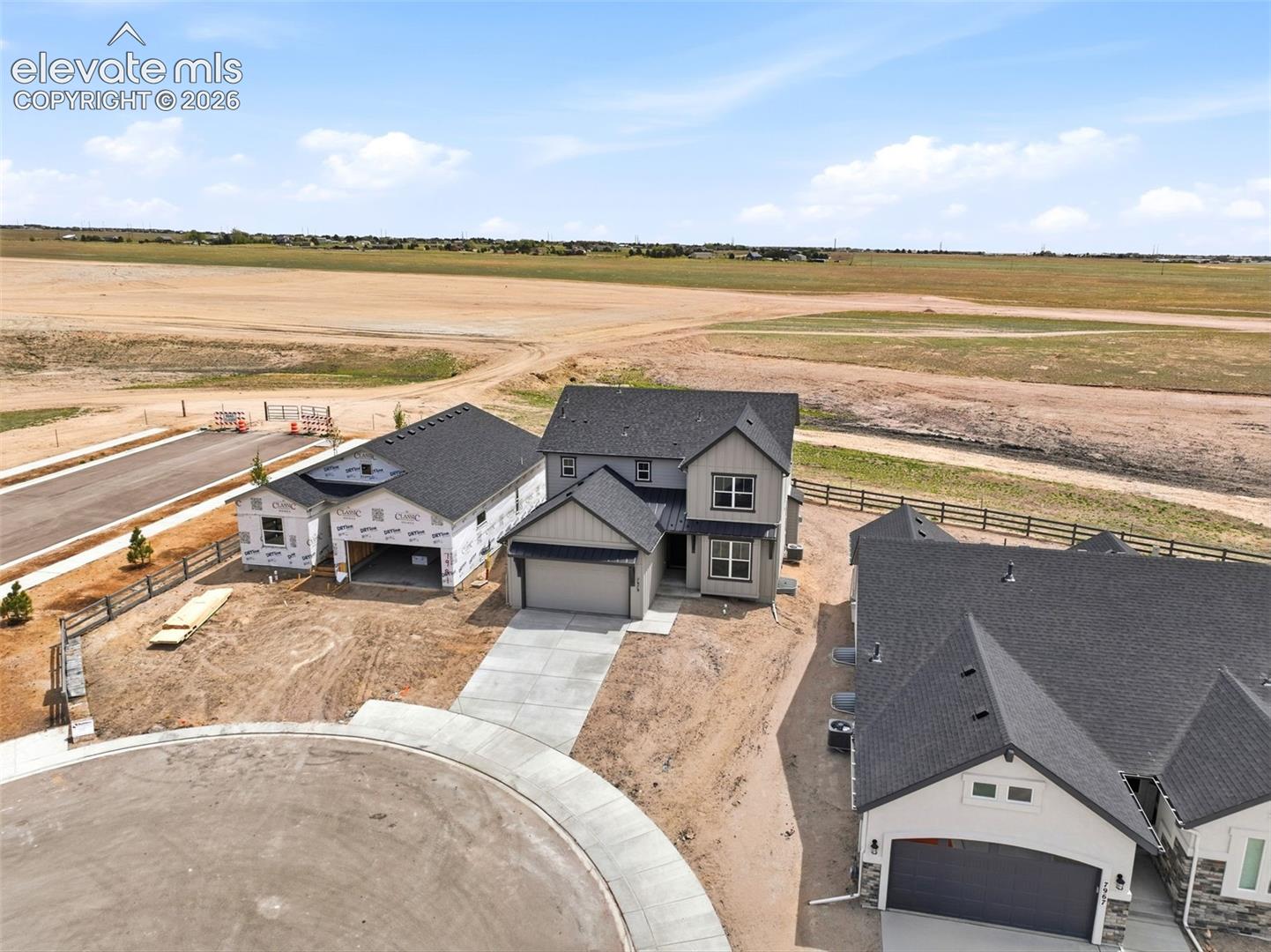 Listing photo 3 for 7979 Wilton Drive