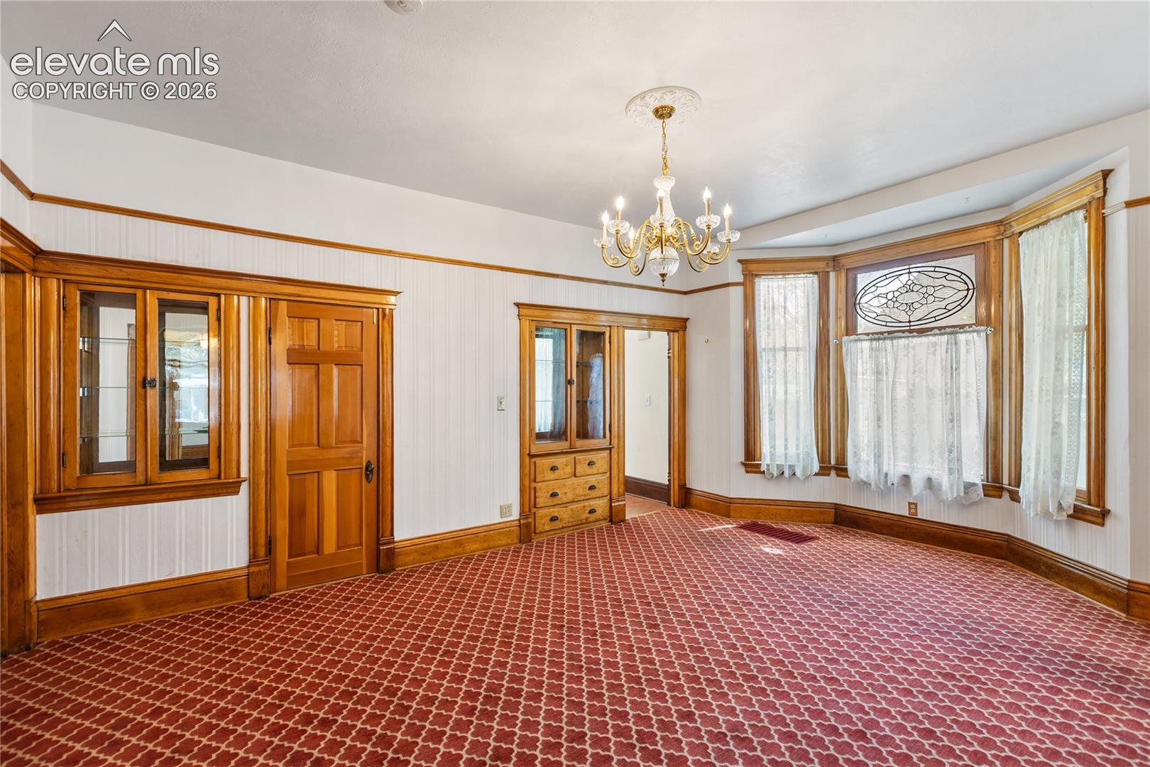 Listing photo 10 for 2210 W Kiowa Street