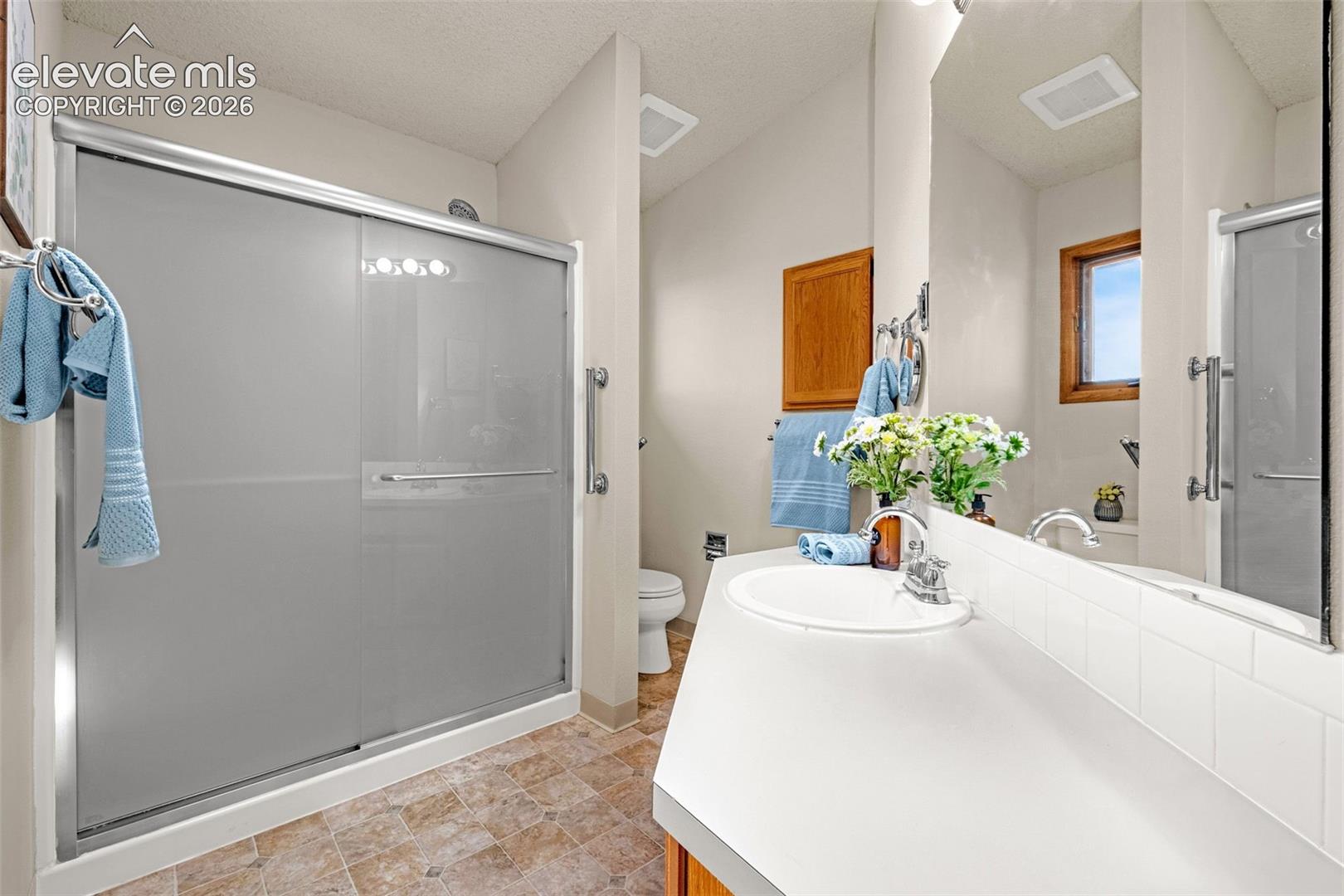 7448 Alameda Court, photo 17