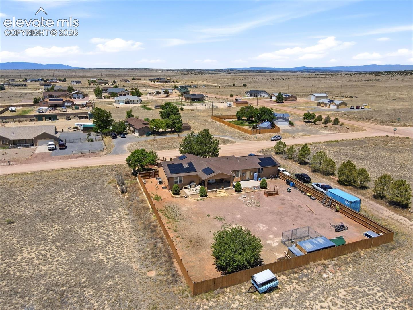 Listing photo 44 for 1286 N Ladonia Drive