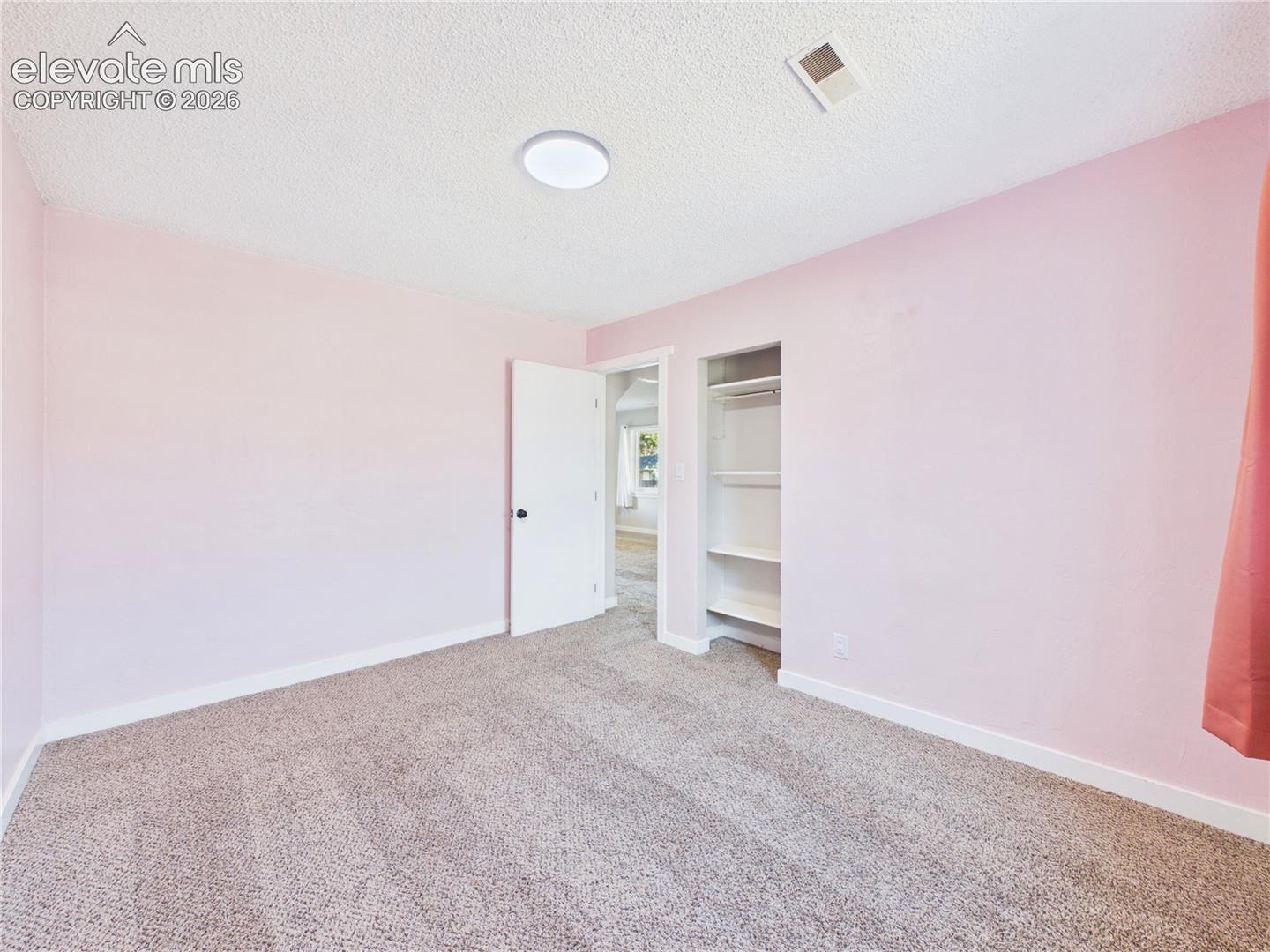 Listing photo 14 for 1530 N Norwood Avenue