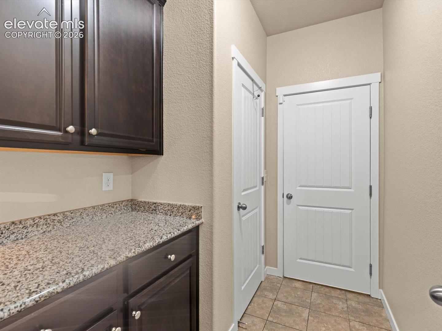 Listing photo 22 for 1564 Grand Overlook Street