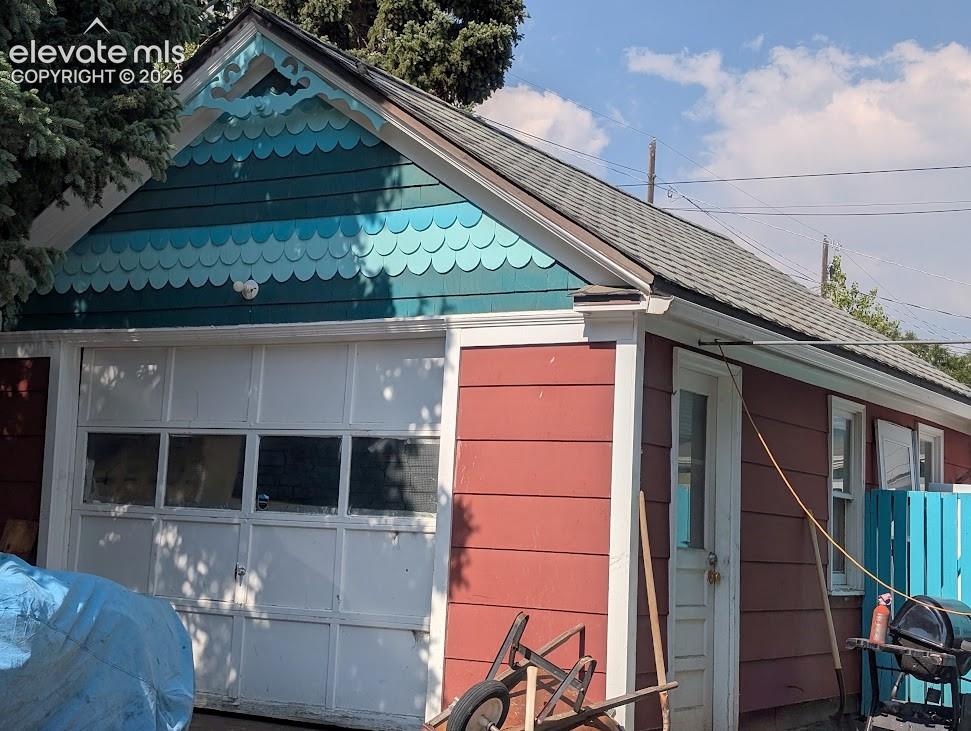 Listing photo 12 for 401 E Carr Avenue