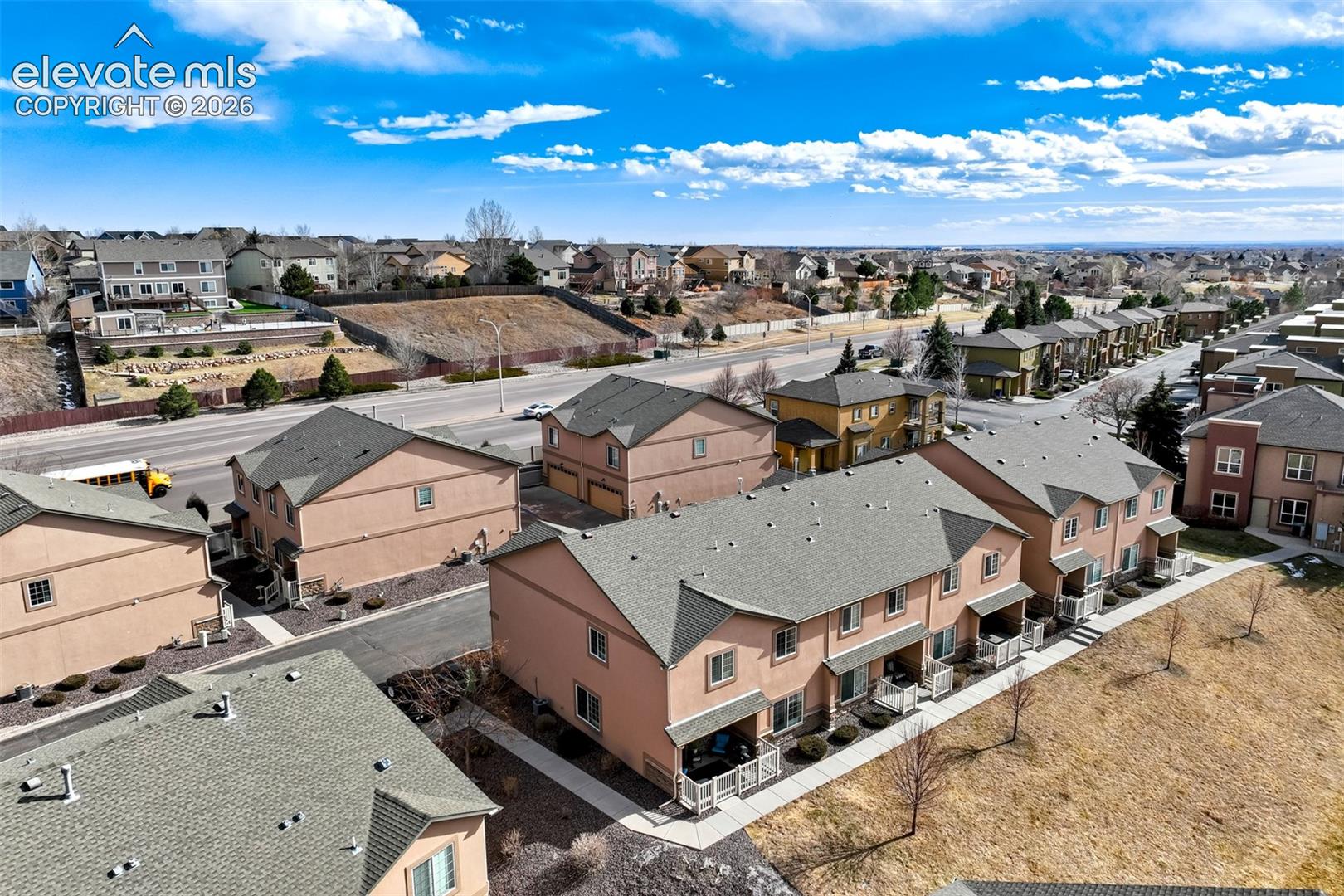 Listing photo 3 for 4766 Kerry Lynn View